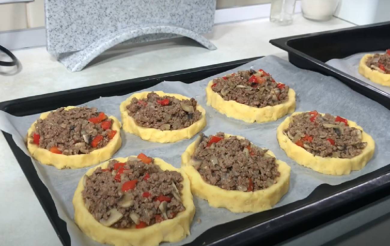 Картофельные гнезда с мясом: рецепт вкуснейшего блюда с несложным приготовлением